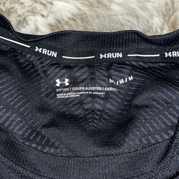 Under Armour fitted running mesh short sleeve t-shirt | Sz M - Picture 3 of 5
